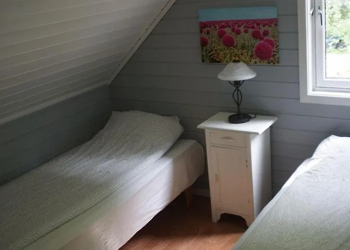 Apartment Buveien 158, I Andre Etasje Med Nydelig Utsikt *